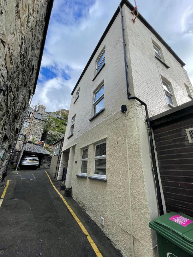 Flat 2, Ty Newydd Appartement Barmouth Buitenkant foto