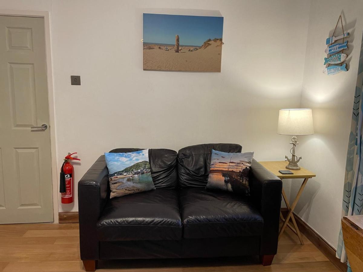 Flat 2, Ty Newydd Appartement Barmouth Buitenkant foto